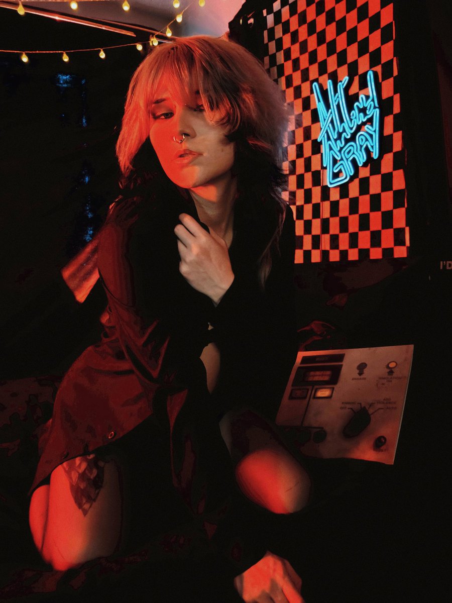 Adalind Gray Desnuda 8997