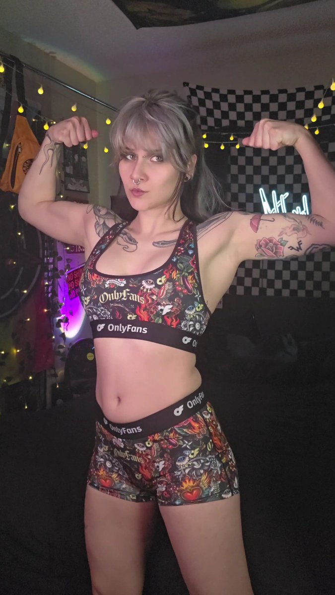 Adalind Gray Desnuda 8999