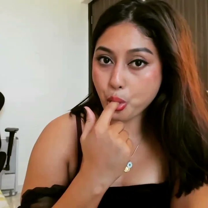 Anamika Desai Nua 4210