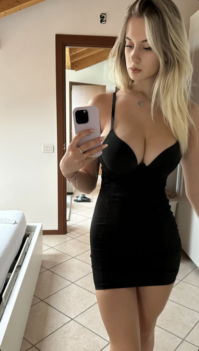 Laura Sommaruga Desnuda 10963