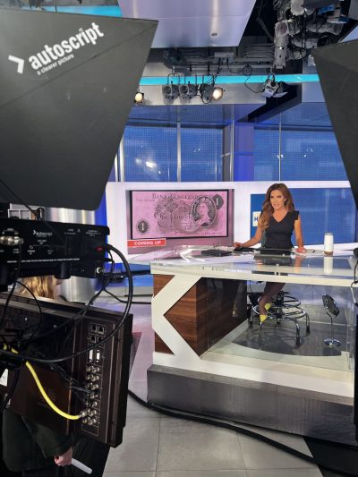 Robin Meade Nue 18751