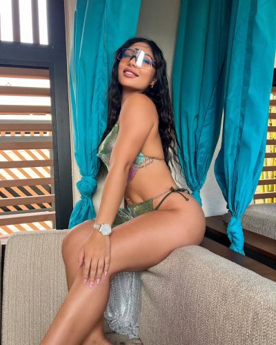 Laura Van Salazar Nude 28017