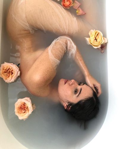 Sara Malakul Lane Nue 28001