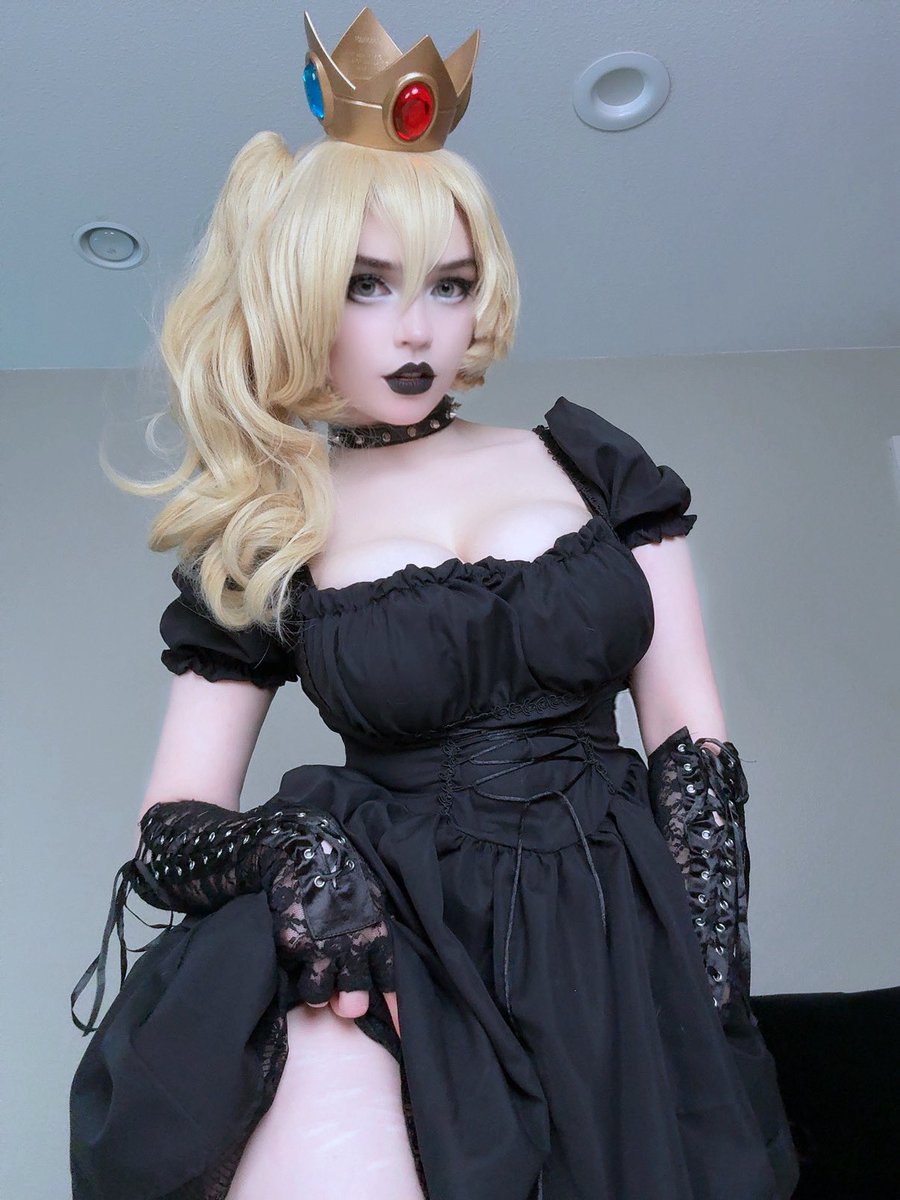 Queen Nephilim Nude 7621