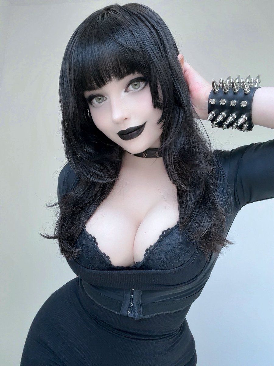 Queen Nephilim Nude 7623