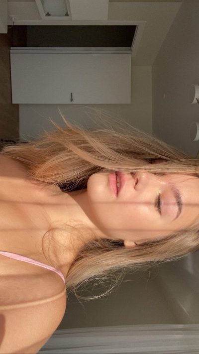 Mia Piper Nude 24054