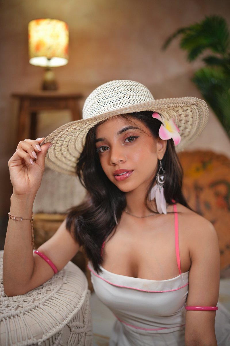 Muskan Karia Nackt 7825