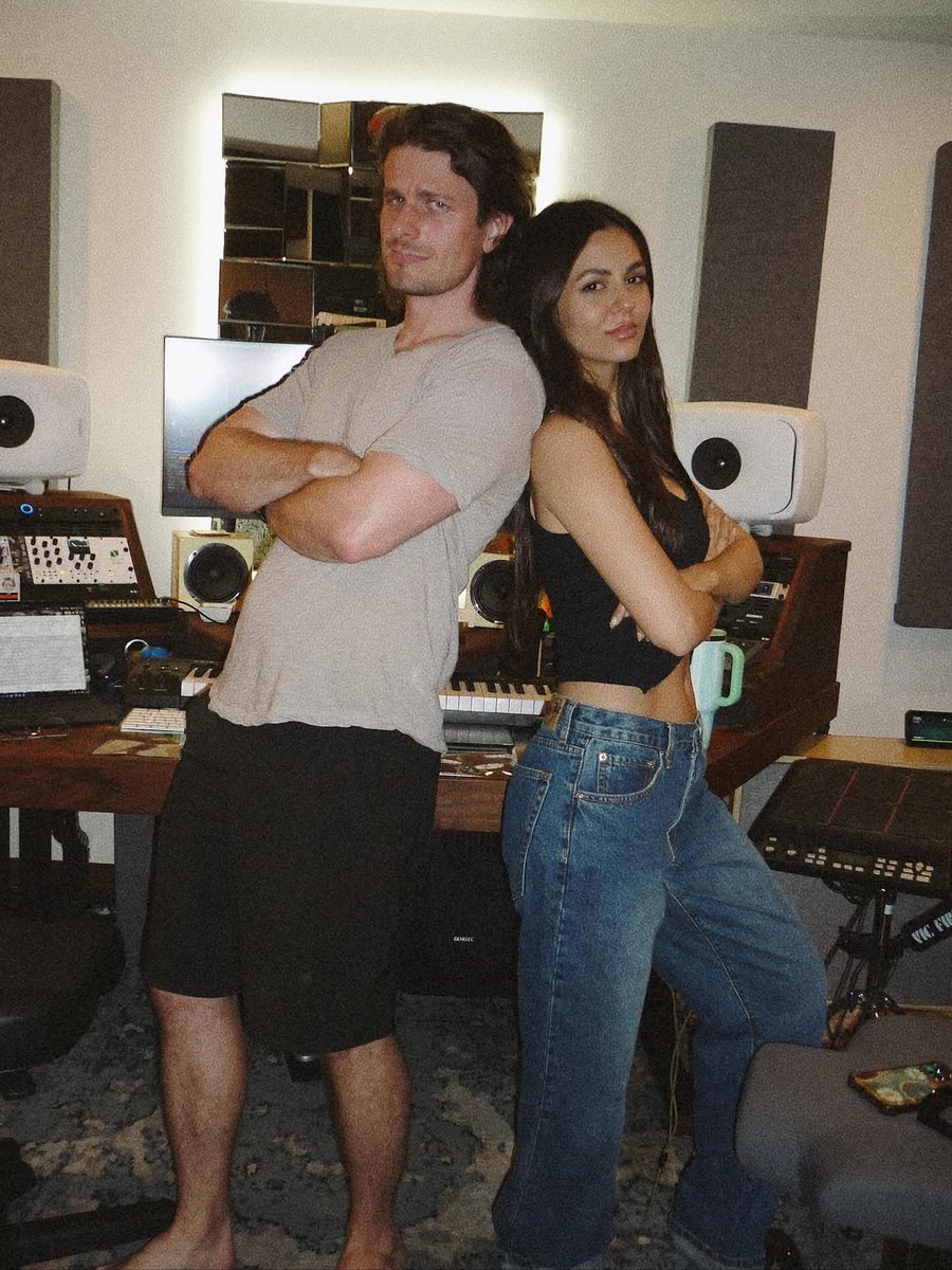 Victoria Justice Nackt 9283