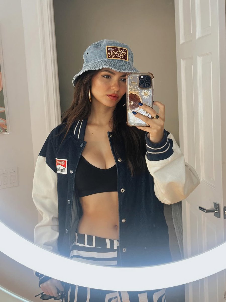Victoria Justice Nackt 9296