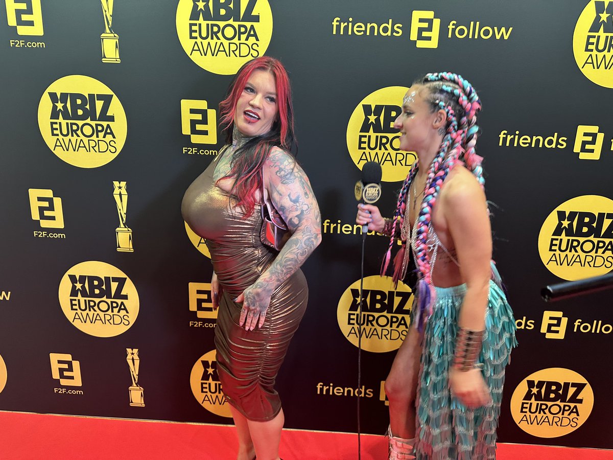 Ellie Luna Nackt 12822