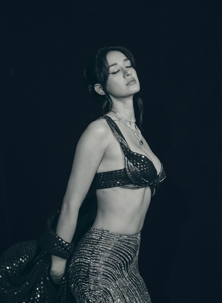 Disha Patani Nackt 3365