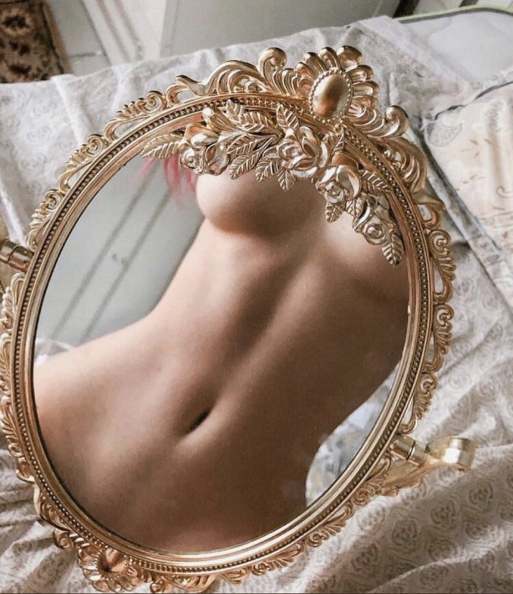 Sabina Rouge Desnuda 8130
