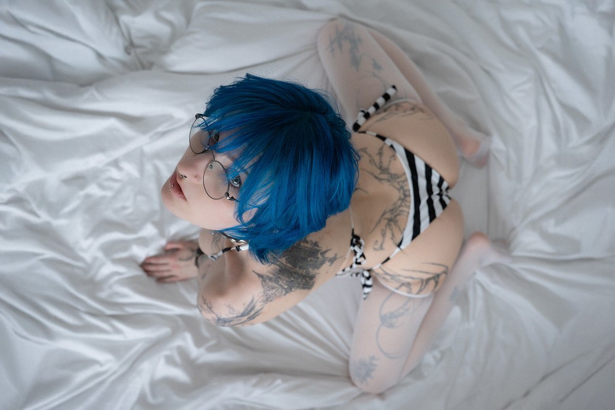 Lyra Crow Desnuda 8693