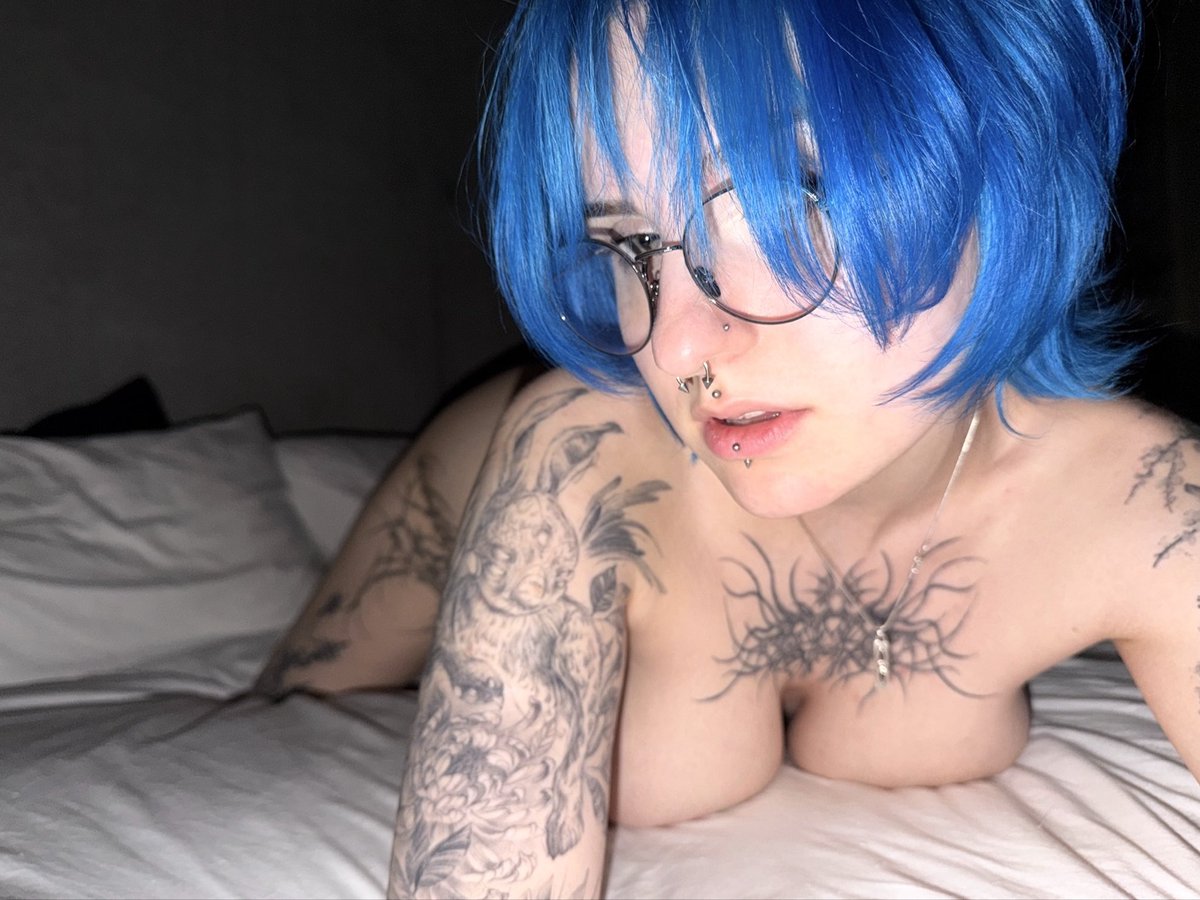 Lyra Crow Desnuda 8695