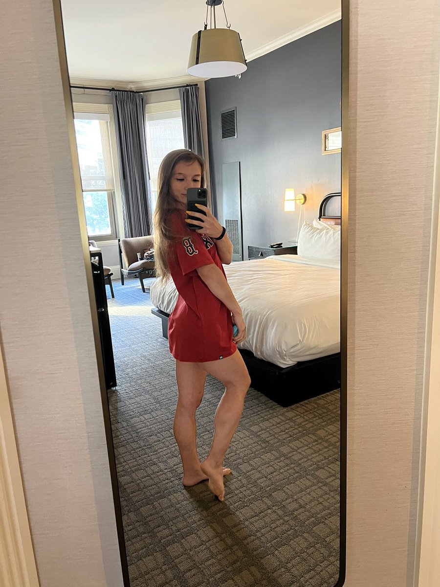 Mira Monroe Nude 7620