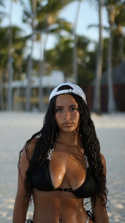 Debora Gomes Nude 24098