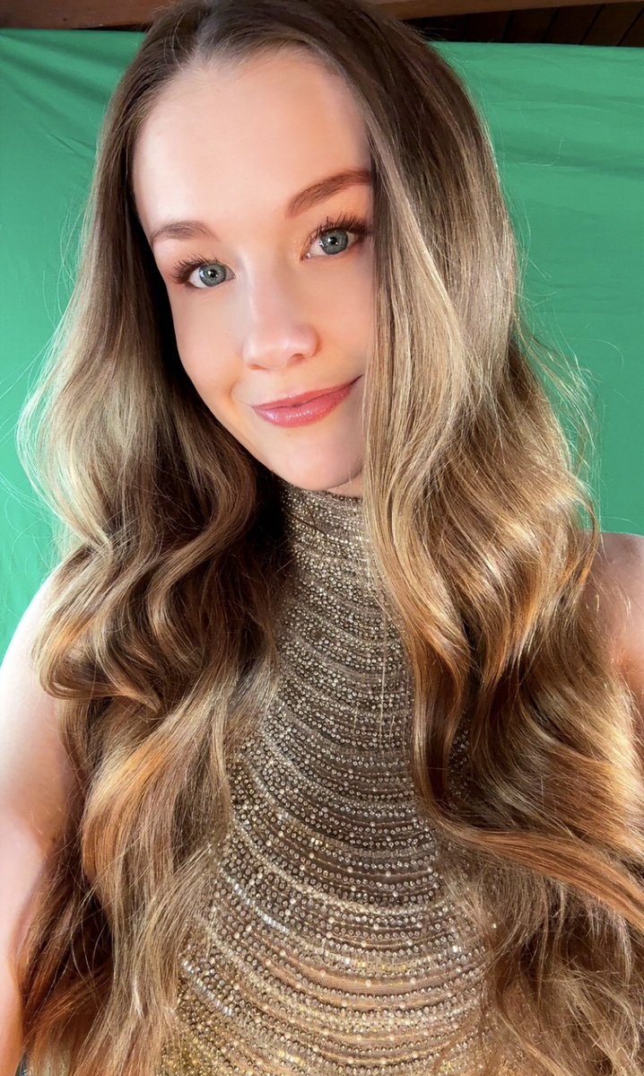 Emily Bloom Nude 11703