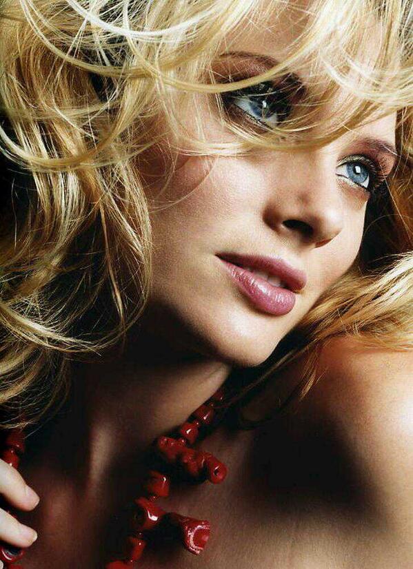 April Bowlby Nude 1633