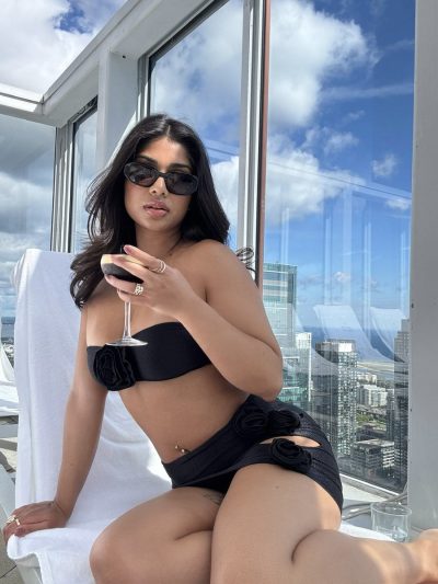 Priyanka Ares Nude 18015