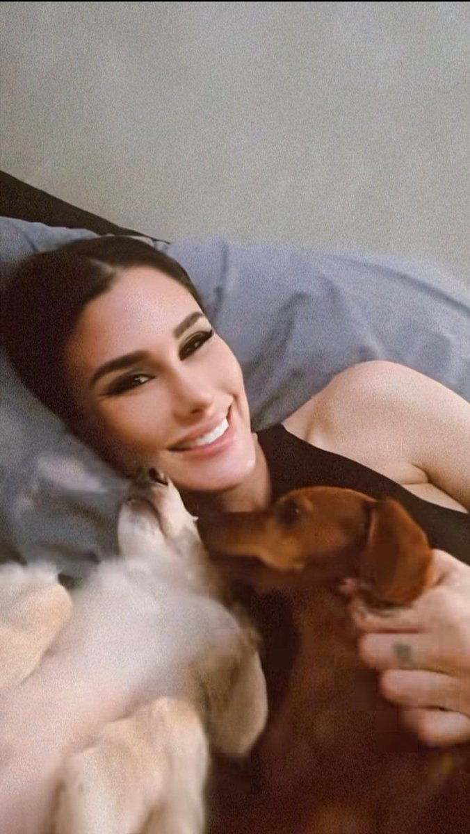 Brittany Furlan Nude 9343