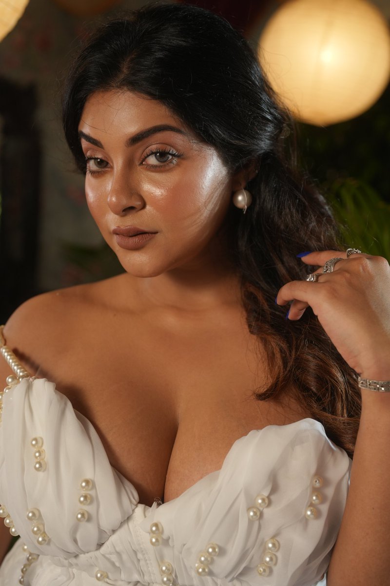 Chandrika Desai Nackt 7659