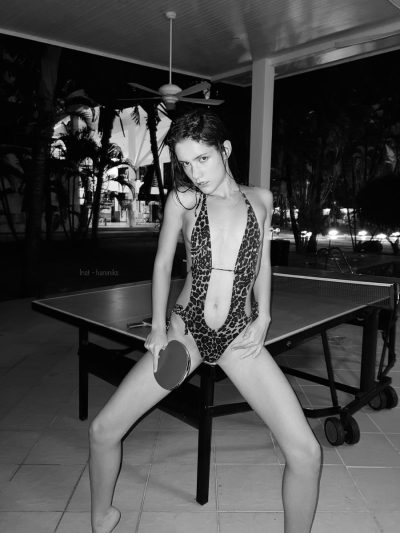Hareniks Nude 19624