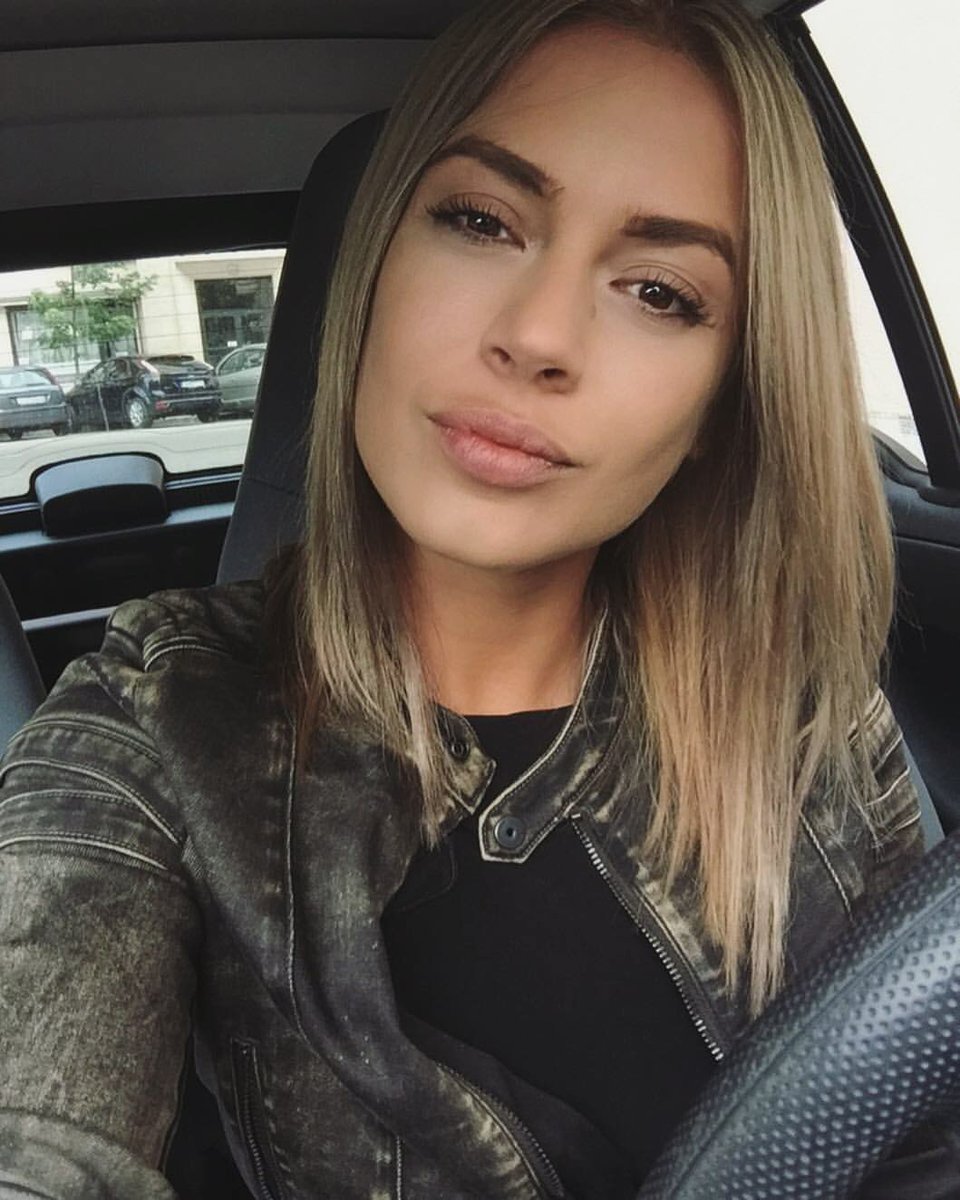 Alexa Varga Nue 3889
