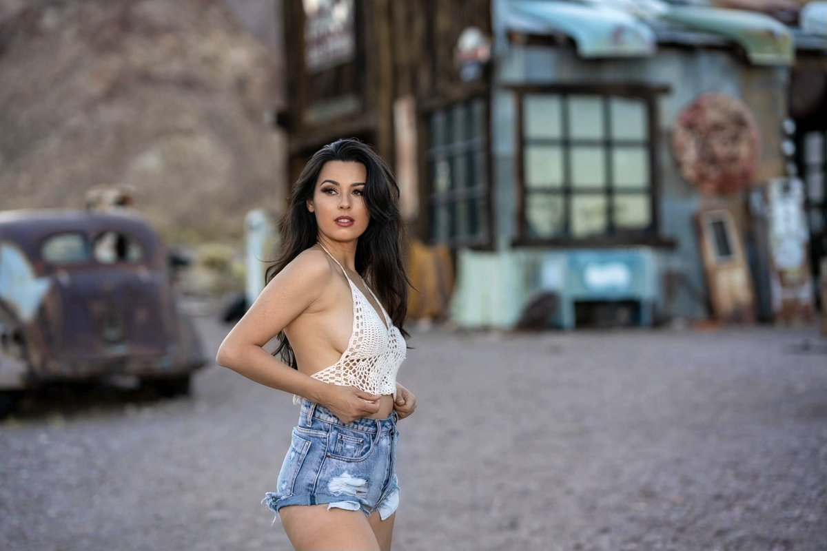 Ashley Duran Nude 1668