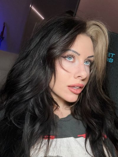 Korimae Nackt 28117