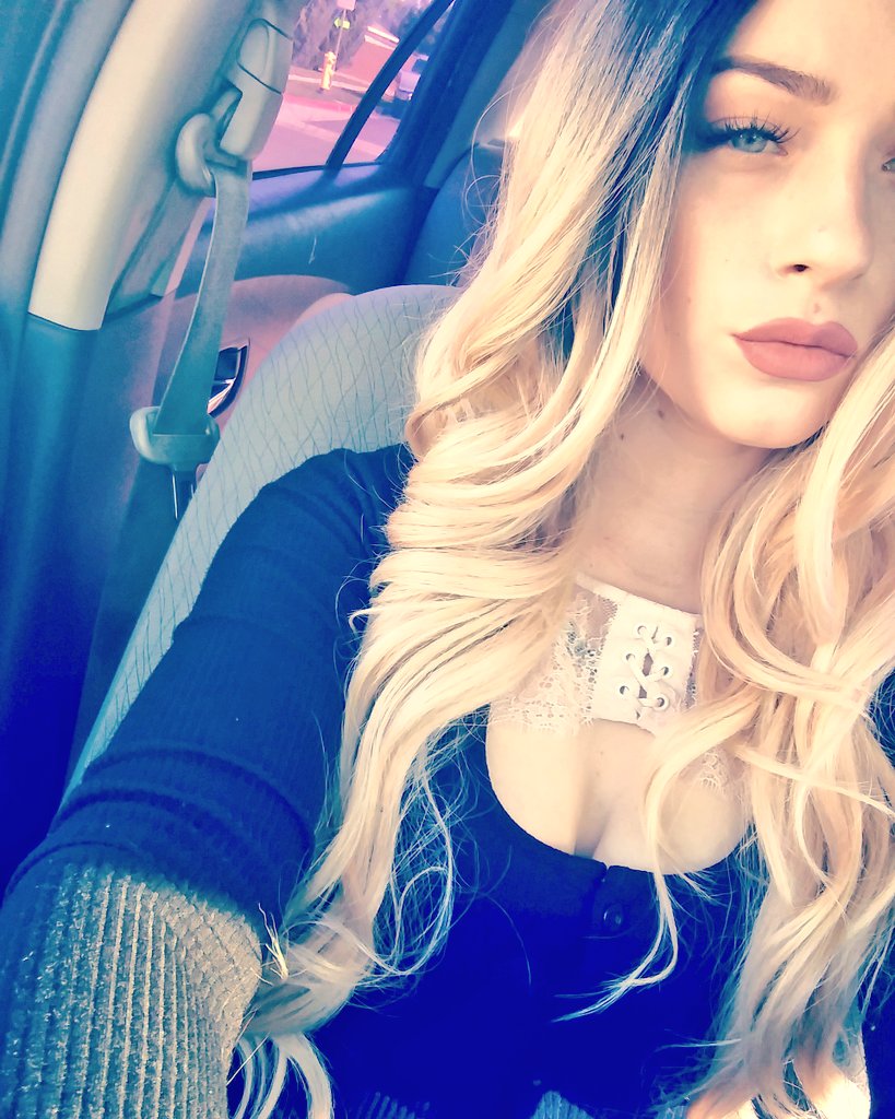 Lacey Channing Desnuda 9666