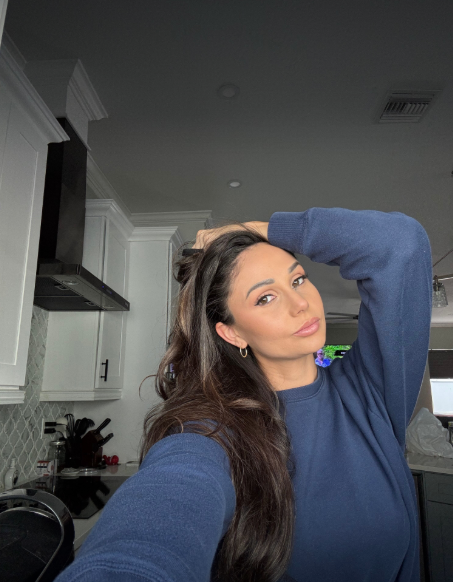 Ariana Marie Desnuda 5099