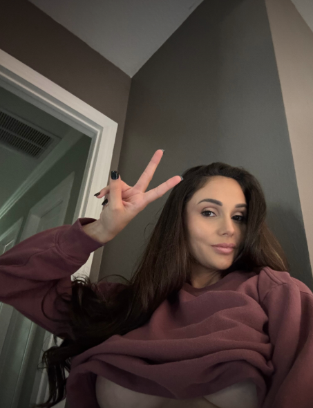 Ariana Marie Desnuda 5105