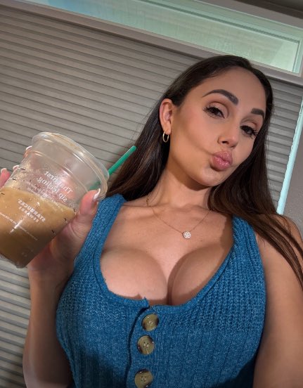 Ariana Marie Desnuda 5107