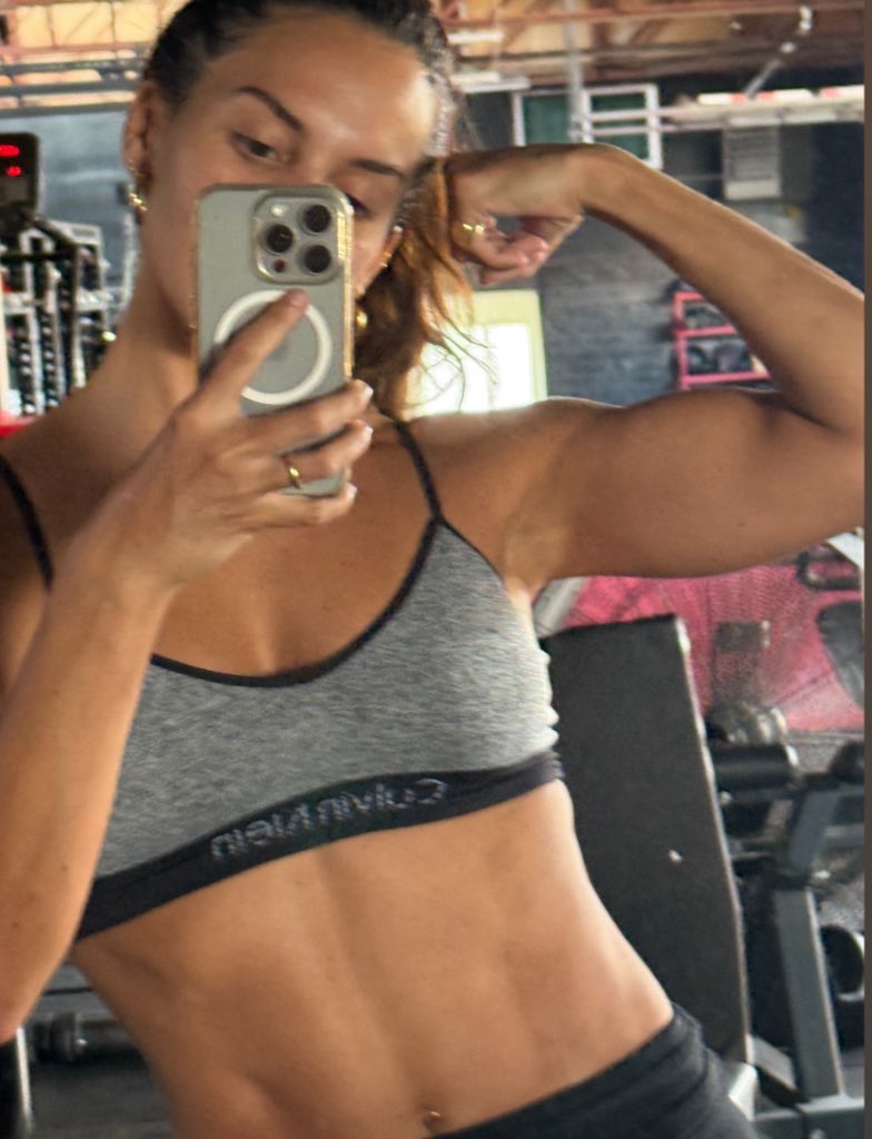 Genesis Rodriguez Nackt 6291