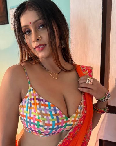 Priyanka Chaurasia Nackt 14964
