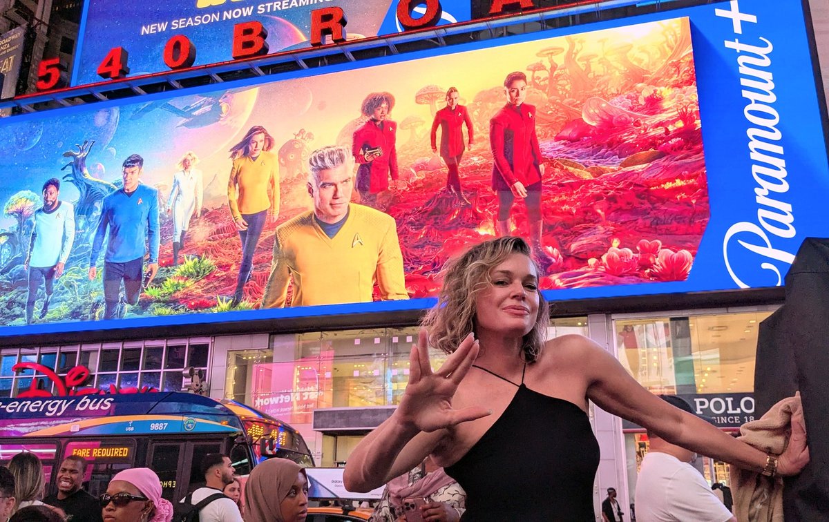 Rebecca Romijn Desnuda 2129