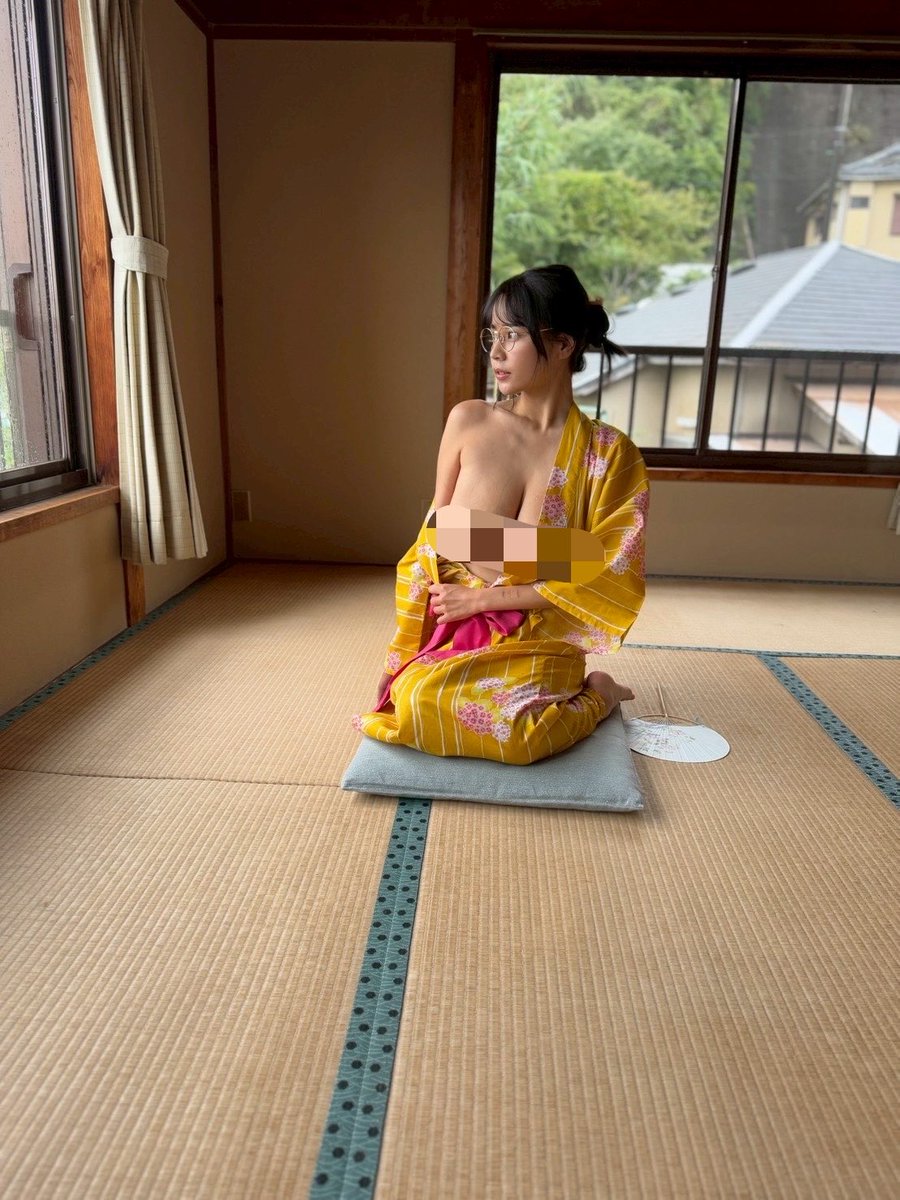 Yu Tano Desnuda 8289