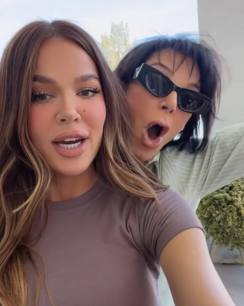 Khloe Kardashian Nue 1575