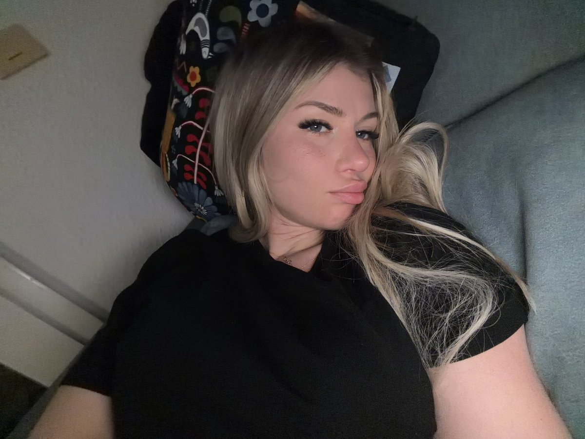 Yoana Dokovska Nackt 10484