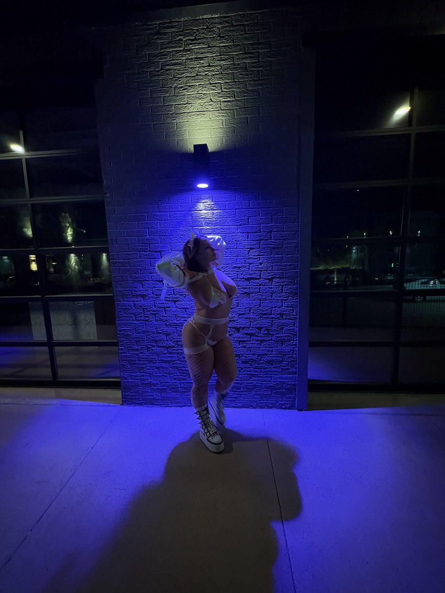 Destany Wilson Nude 9900