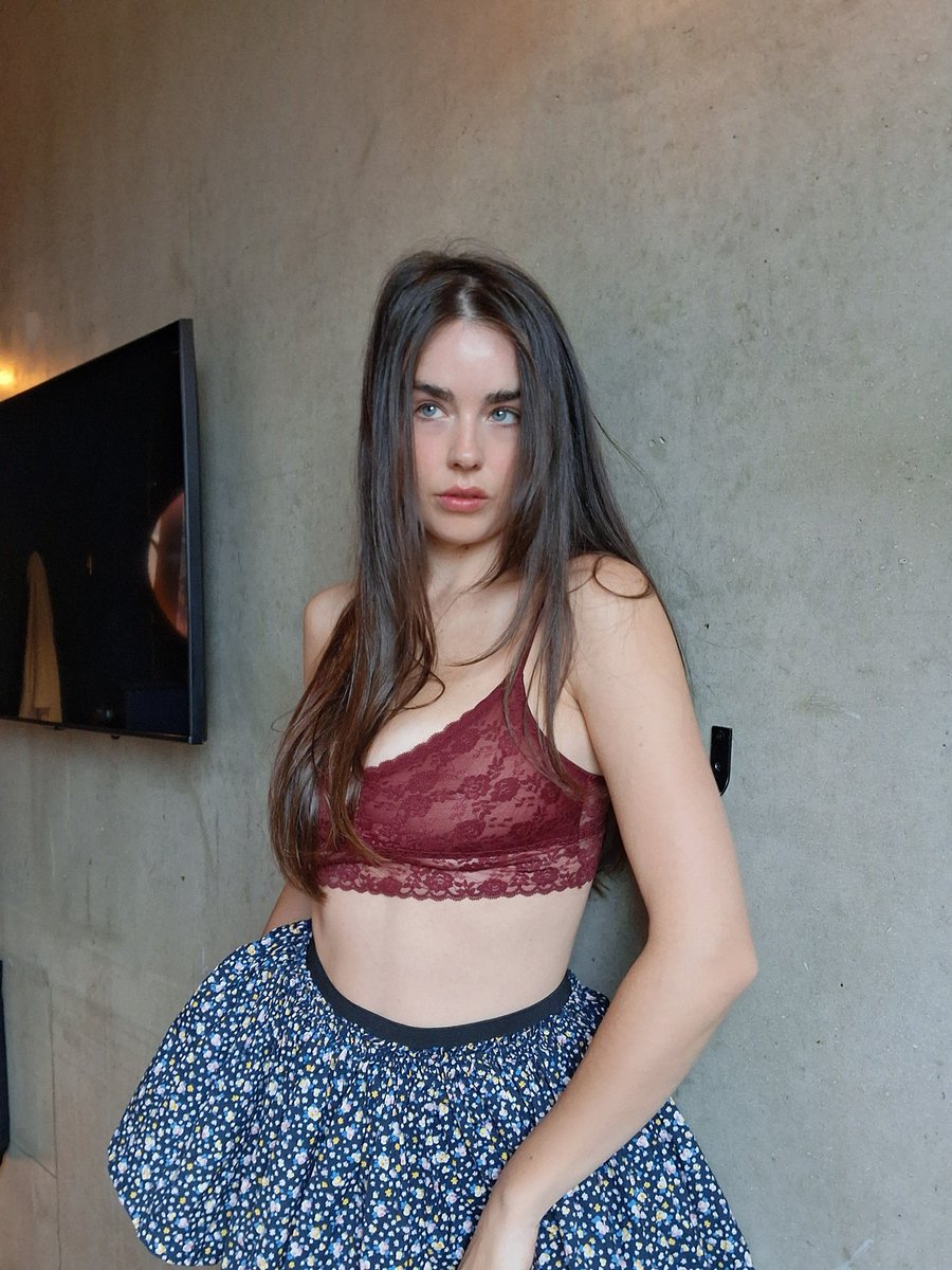 Danielle Sharp Nackt 7922