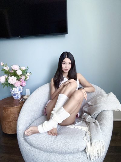 Lucy Mochi Desnuda 20162