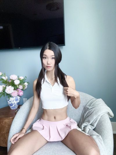 Lucy Mochi Desnuda 20165
