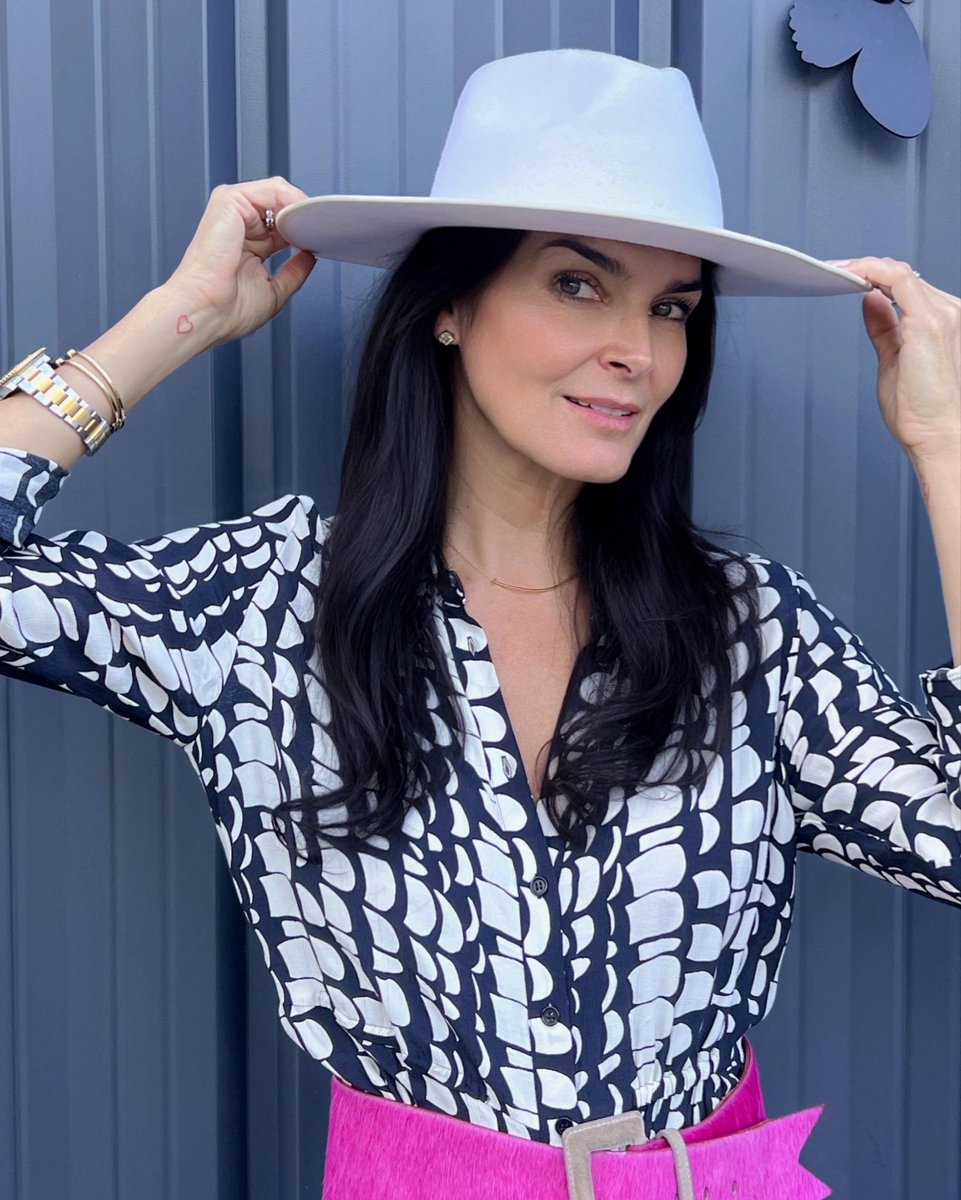 Angie Harmon Nackt 11942