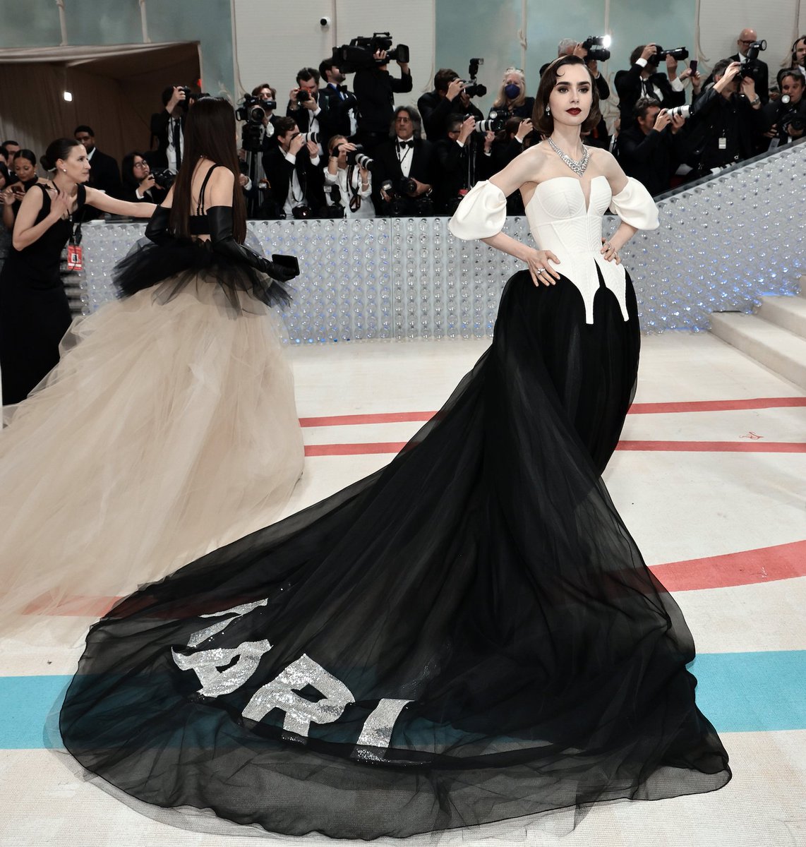 Lily Collins Nackt 11262