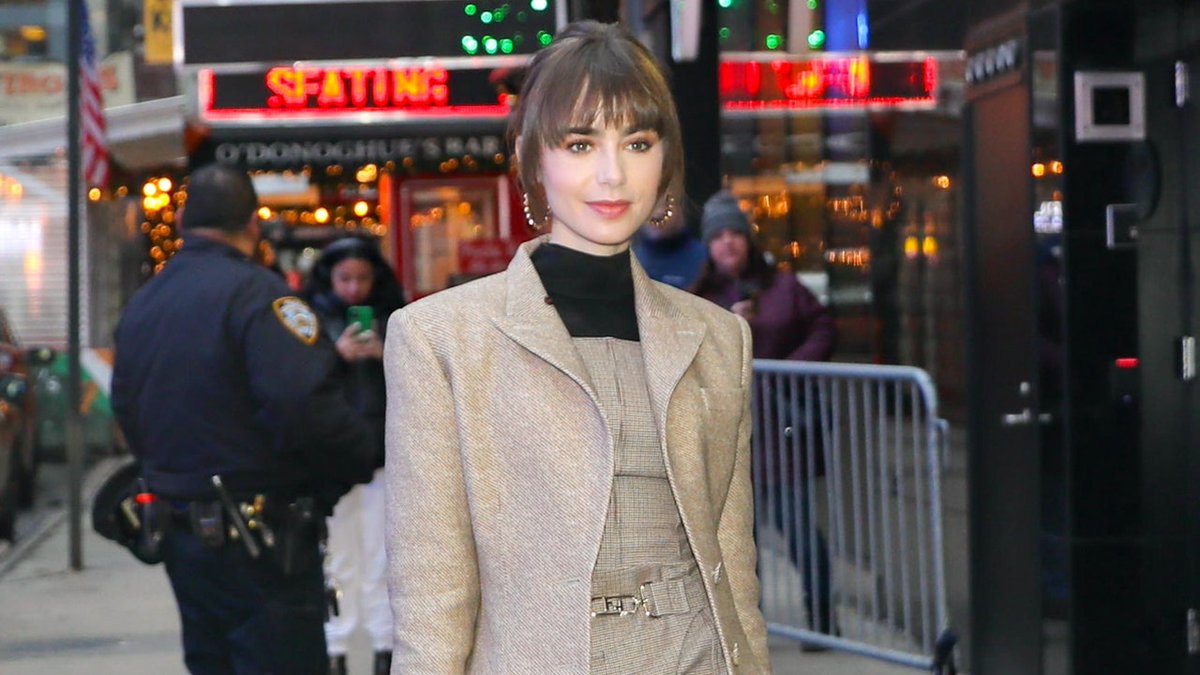 Lily Collins Nackt 11269