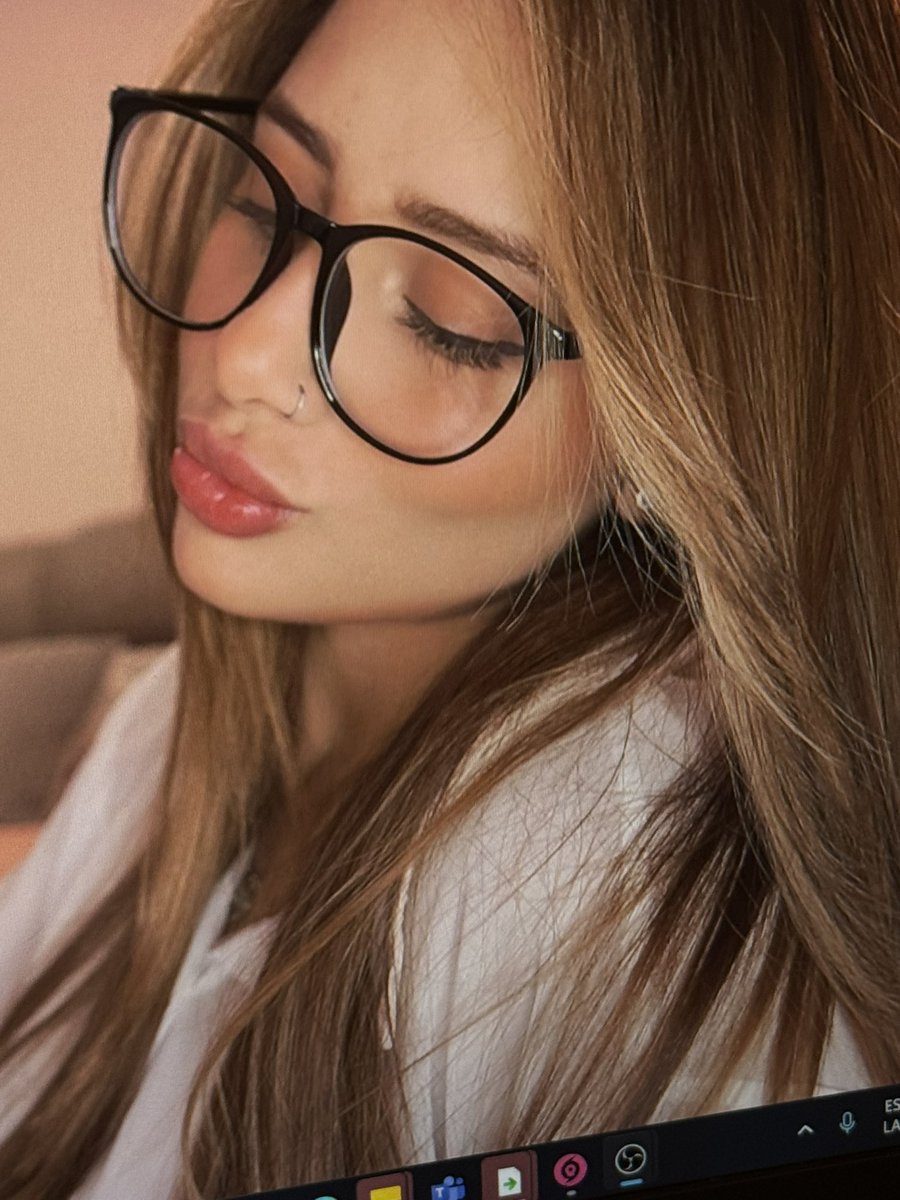 Angie Marin Desnuda 8651