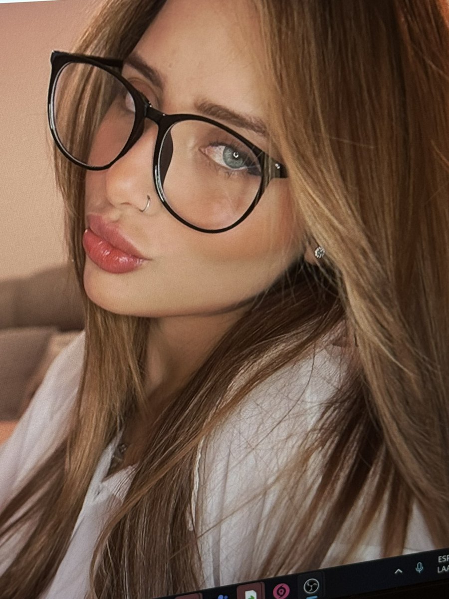Angie Marin Desnuda 8652
