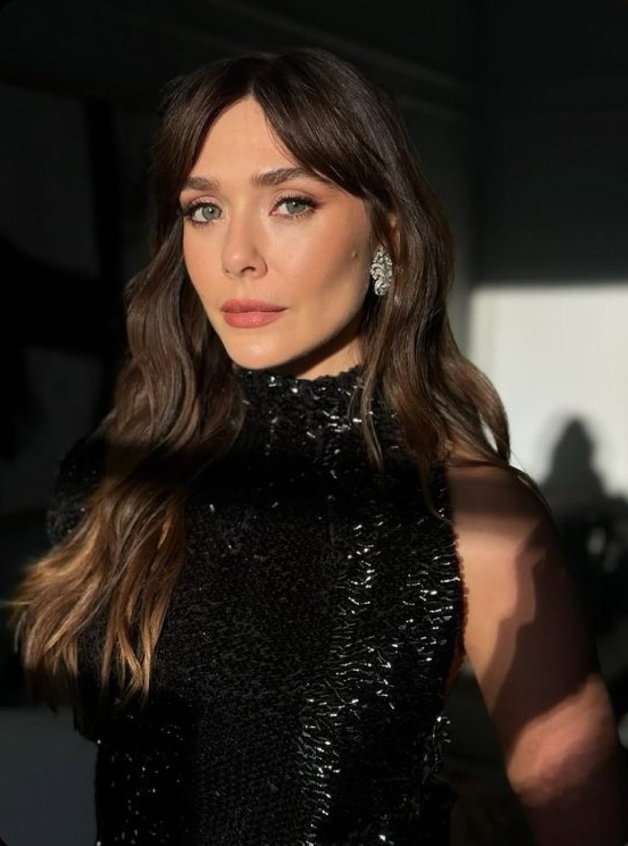 Elizabeth Olsen Nue 6480