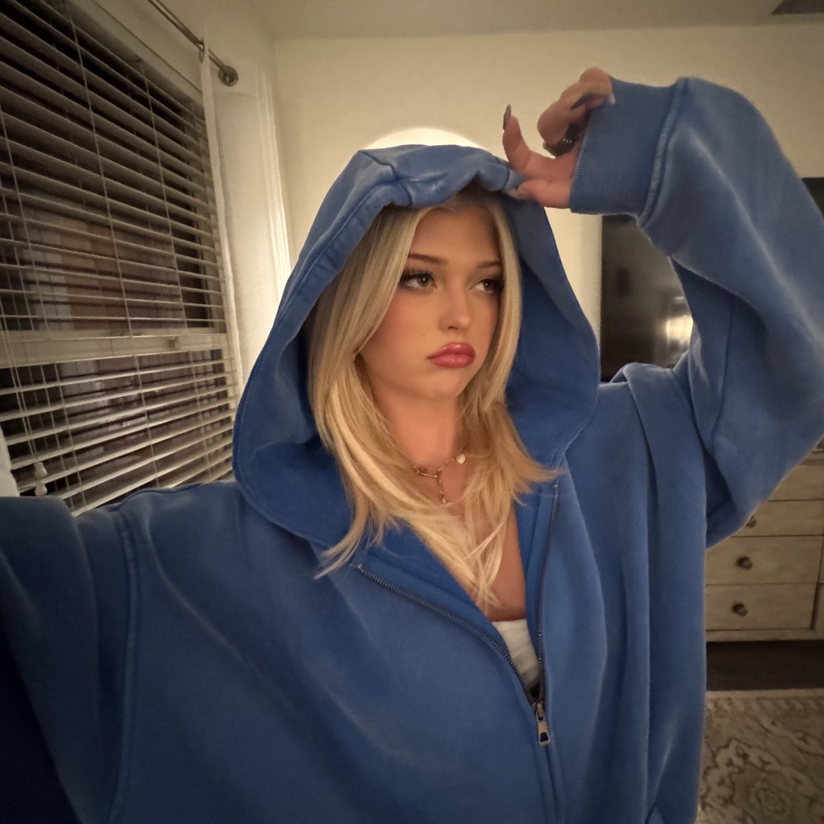 Loren Gray Nude 3966